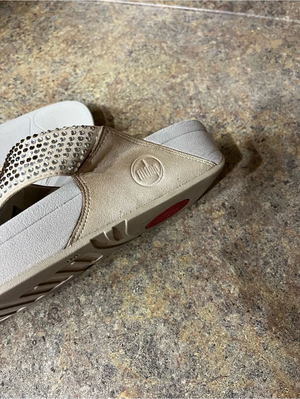 FitFlop Flare Rhinestone Thong Sandals Women 11 Beige Crystal 302-094 Walking